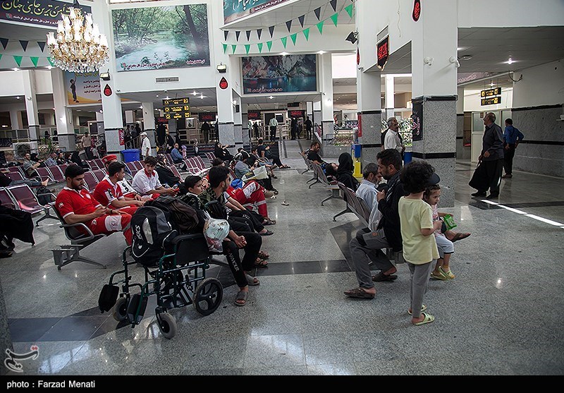 زائران اربعین حسینی در پایانه مرزی خسروی