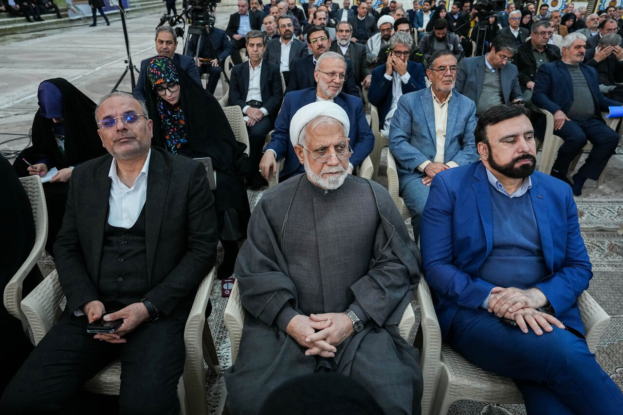 تجدید میثاق رئیس مجلس و نمایندگان با آرمان‌های امام(ره)