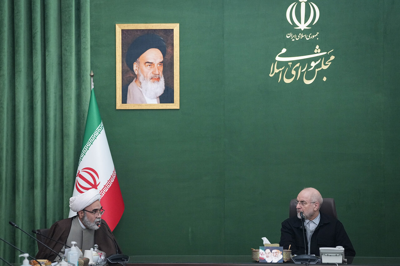 دیدار اعضای شورای هماهنگی یوم الله دهه فجر با قالیباف