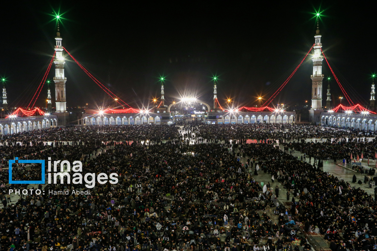 احیای شب بیست و یکم رمضان در مسجد جمکران