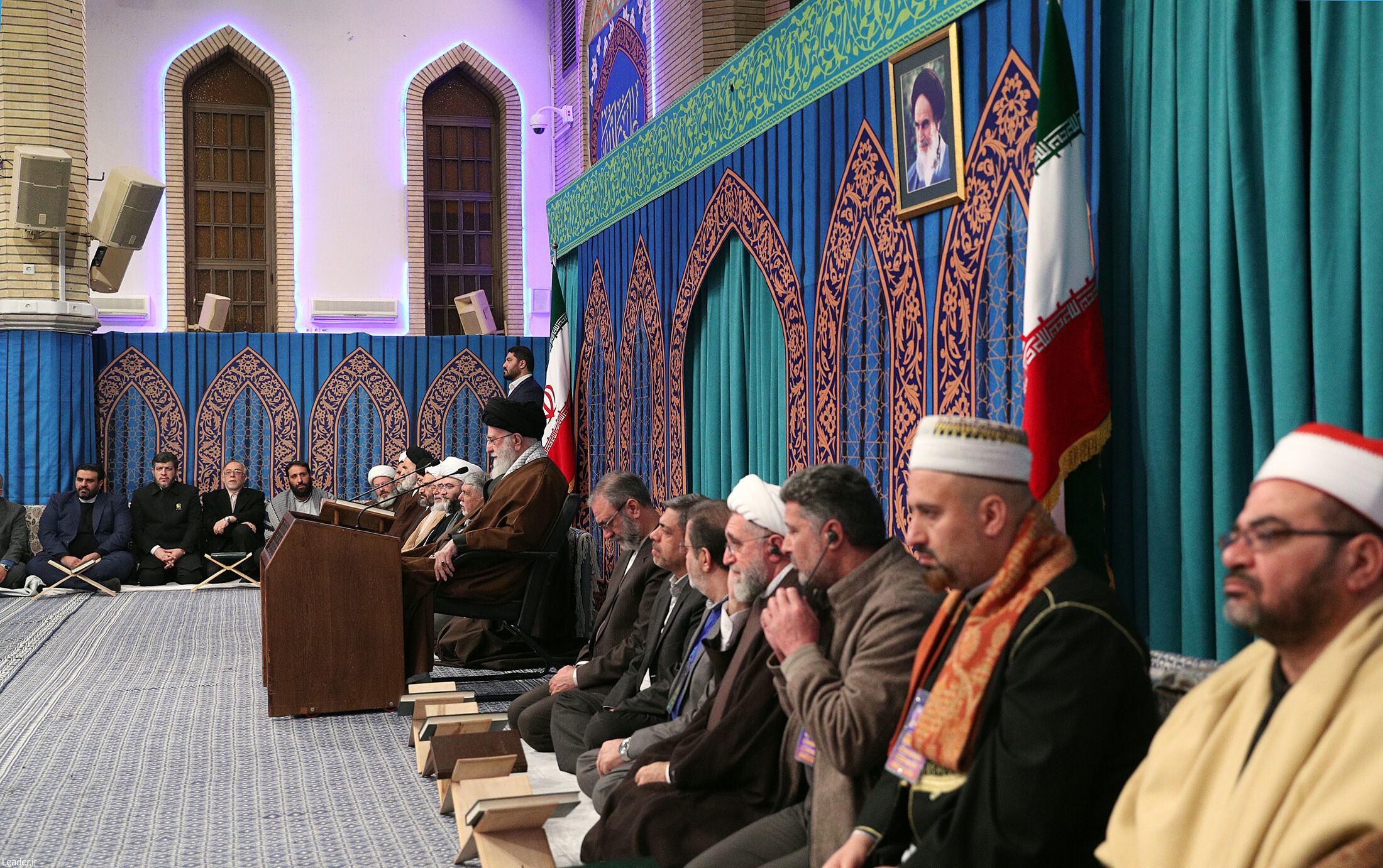 دیدار شرکت‌کنندگان در مسابقات قرآن با رهبر انقلاب