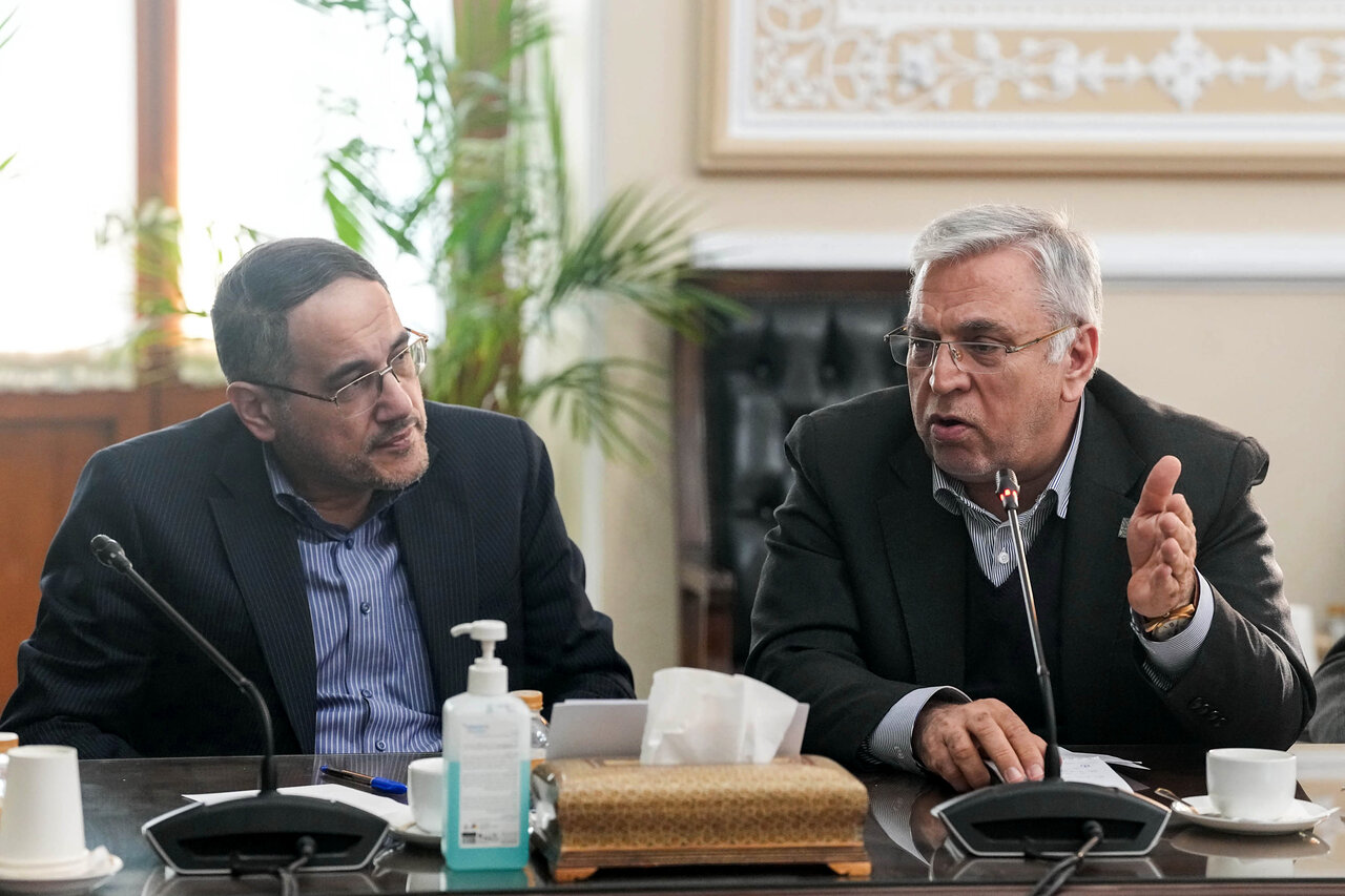 دیدار وزیر علوم و جمعی از رؤسای دانشگاه‌ها با قالیباف