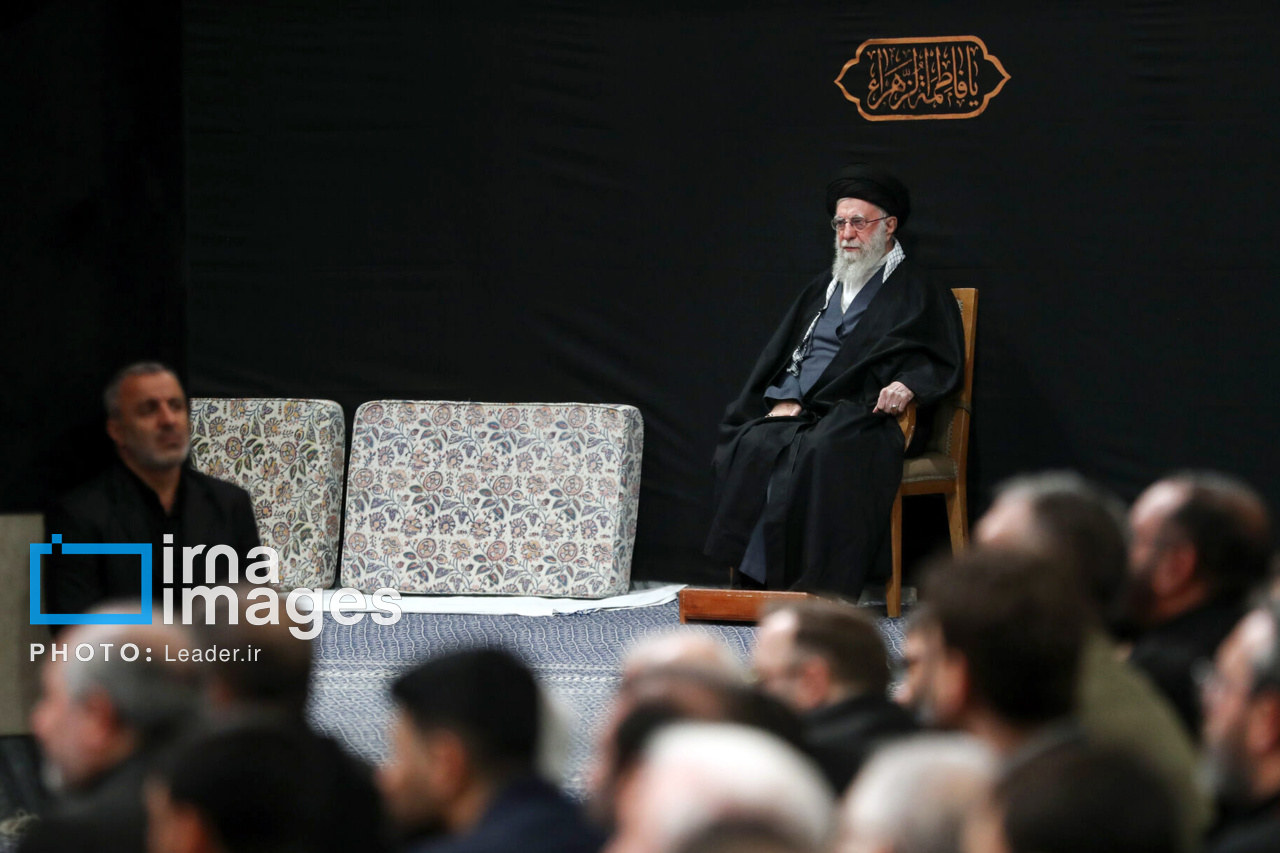 دومین شب عزاداری ایام فاطمیه با حضور رهبر انقلاب