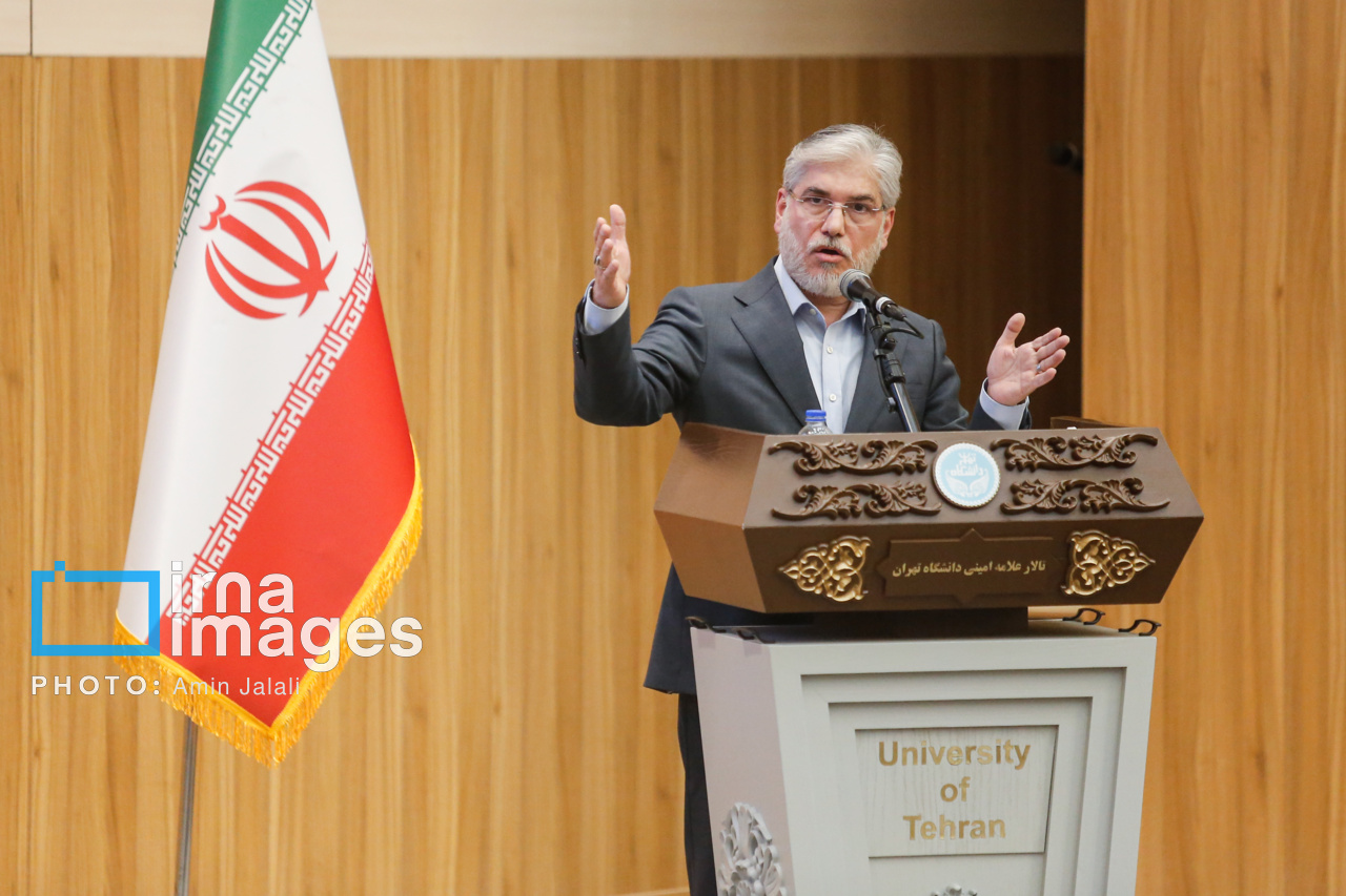 حضور قالیباف در همایش کارآفرینی اجتماعی