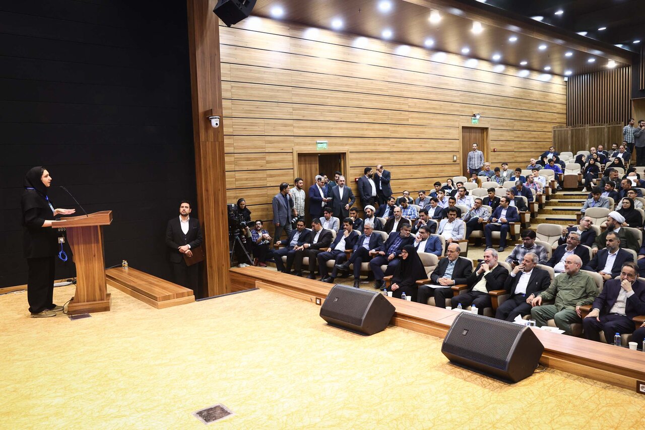 حضور قالیباف در اولین کارسوق حکمرانی داده‌محور