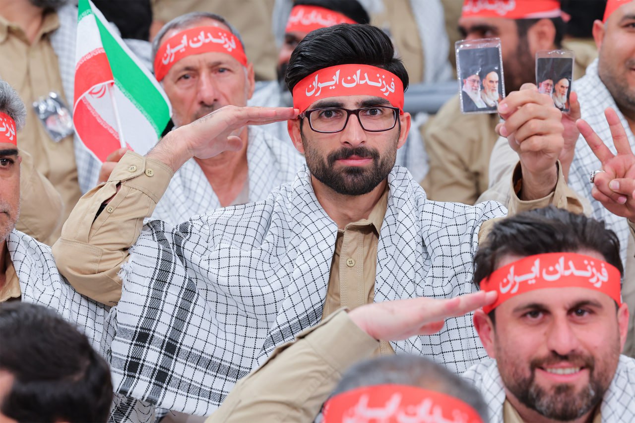 مراسم روز بسیج در حسینیه امام خمینی(ره)