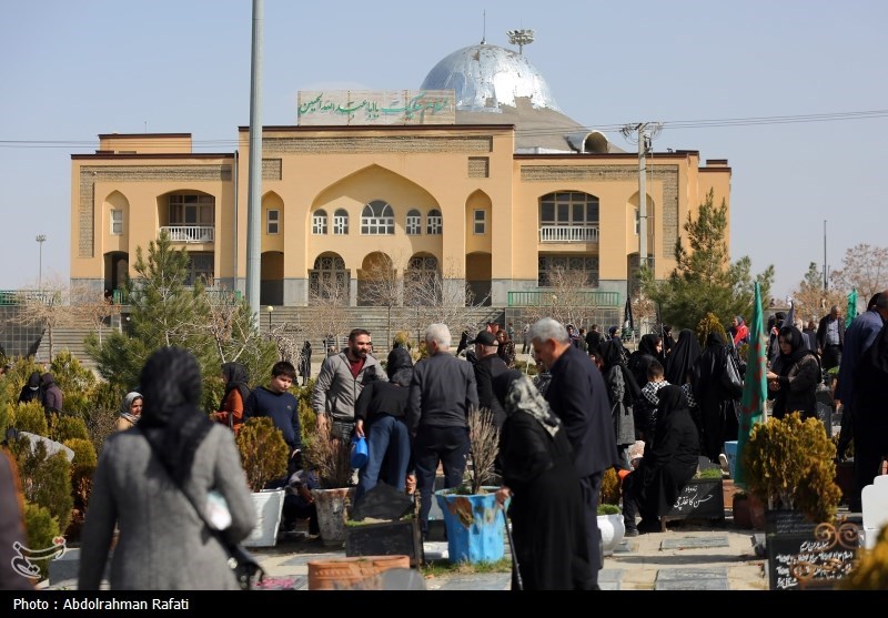 زیارت اهل قبور در پنجشنبه آخر سال در استانها