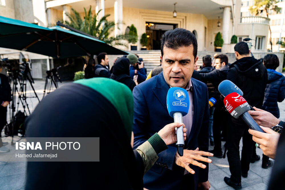 حاشیه جلسه هیات دولت - ۱۴ آذر