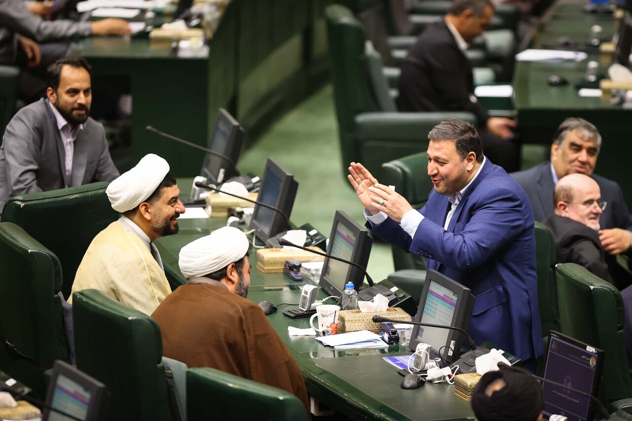 صحن علنی یکشنبه ۴ شهریورماه مجلس