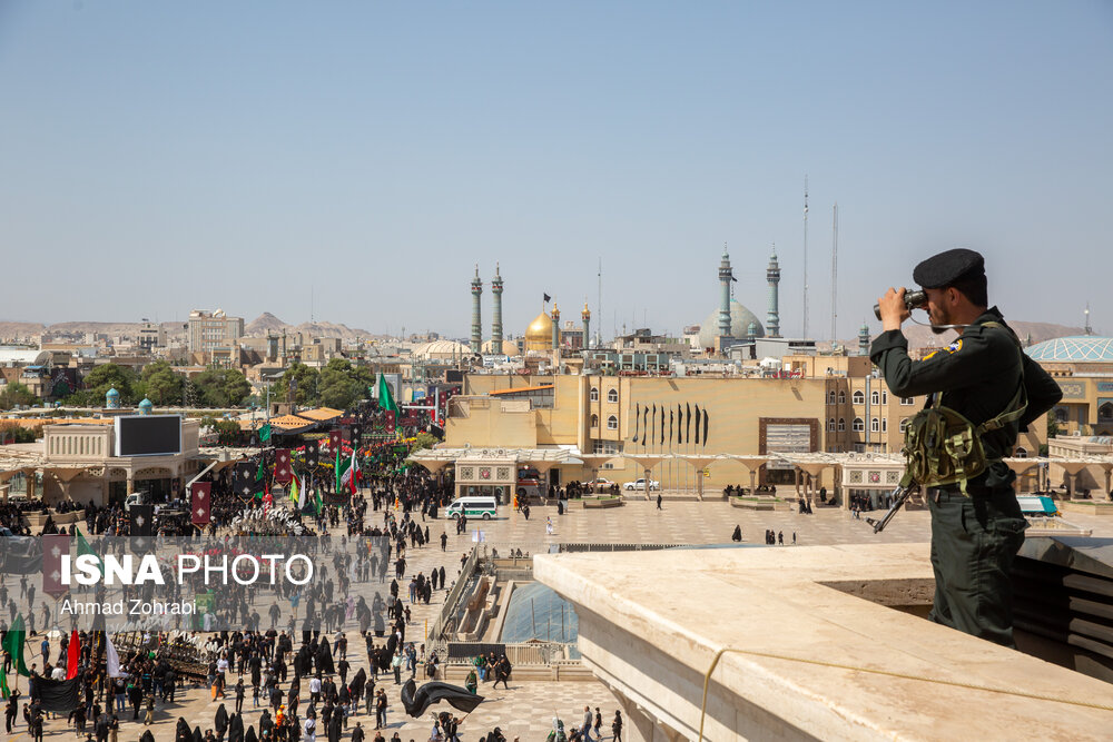 عزاداری شب تاسوعای حسینی با حضور رهبری