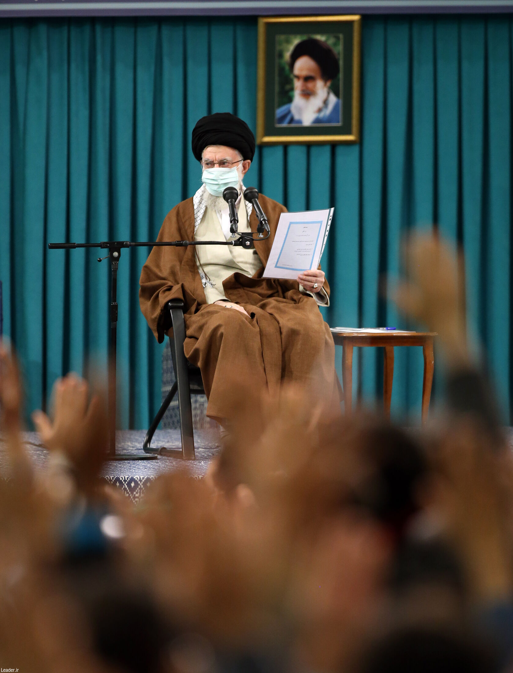 دیدار معلمان با رهبر انقلاب در روز معلم