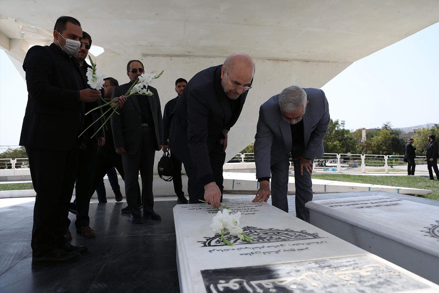 نشست هم اندیشی اعضای اندیشکده های حکمرانی ۳ استان با حضور قالیباف