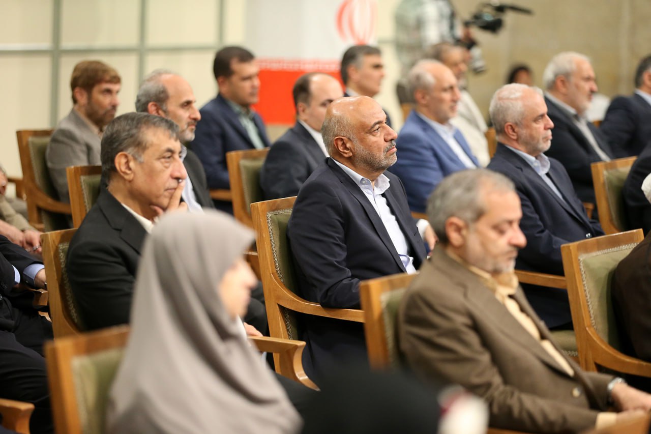 دیدار رئیس‌جمهور و هیأت وزیران با رهبر انقلاب
