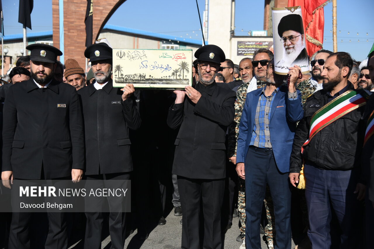  مراسم تشییع و خاکسپاری شهید گمنام