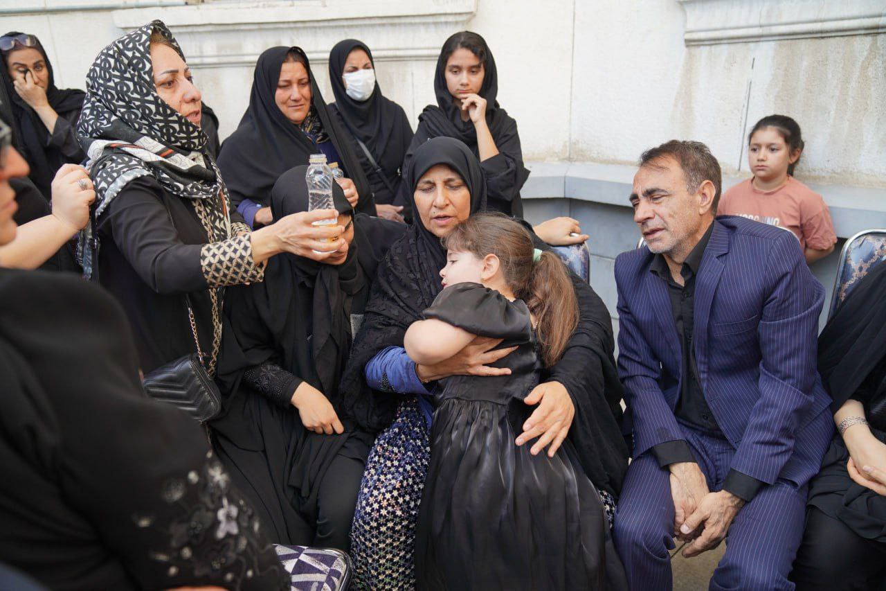 اشک‌های دختر۴ ساله شهید باقری برای پدر 