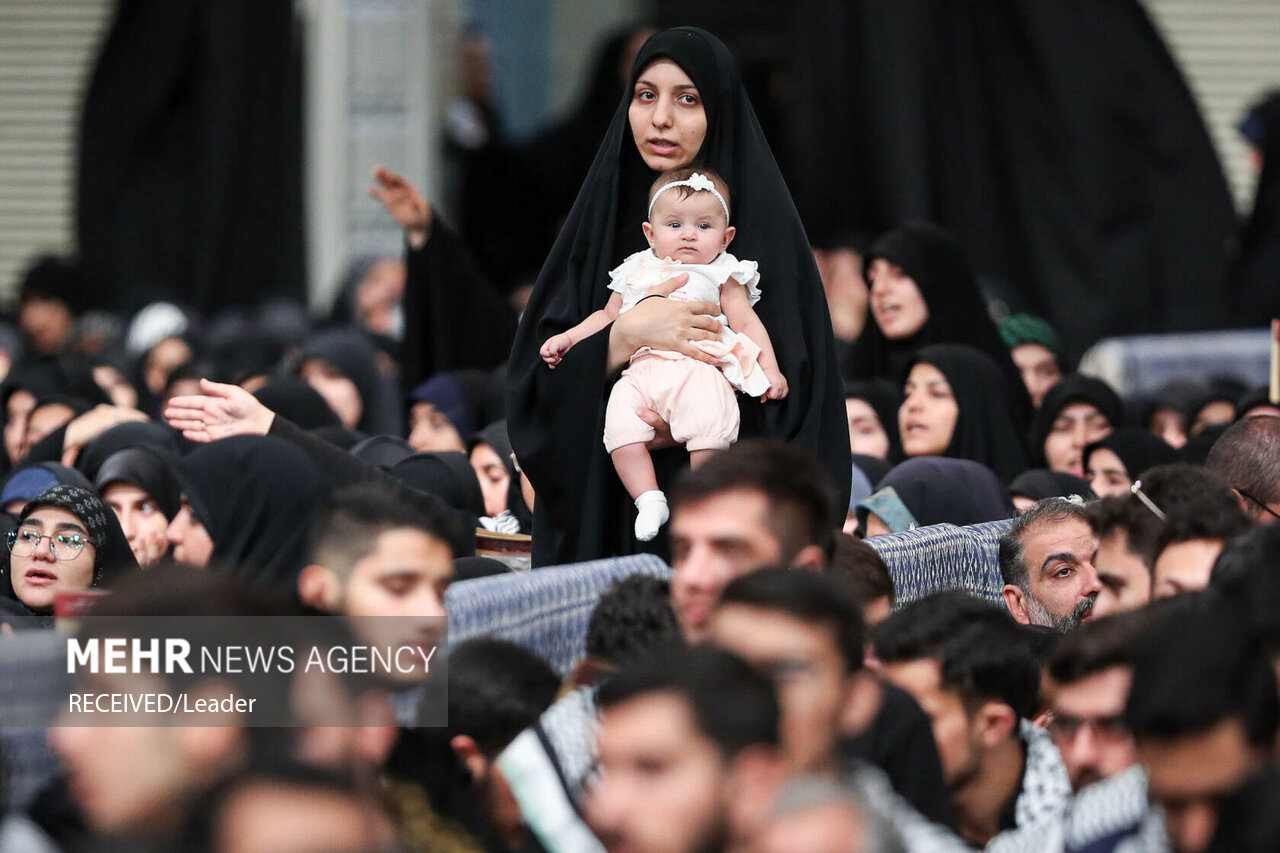 مراسم عزاداری هیئت‌های دانشجویی در حسینیه امام خمینی (ره)