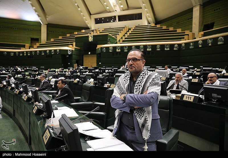 نشست فراکسیون انقلاب با حضور وزیر خارجه در خصوص آخرین تحولات فلسطین