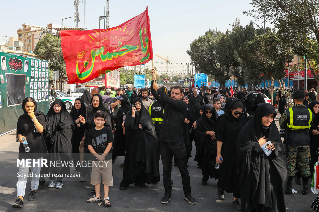  مراسم پیاده‌روی جاماندگان اربعین