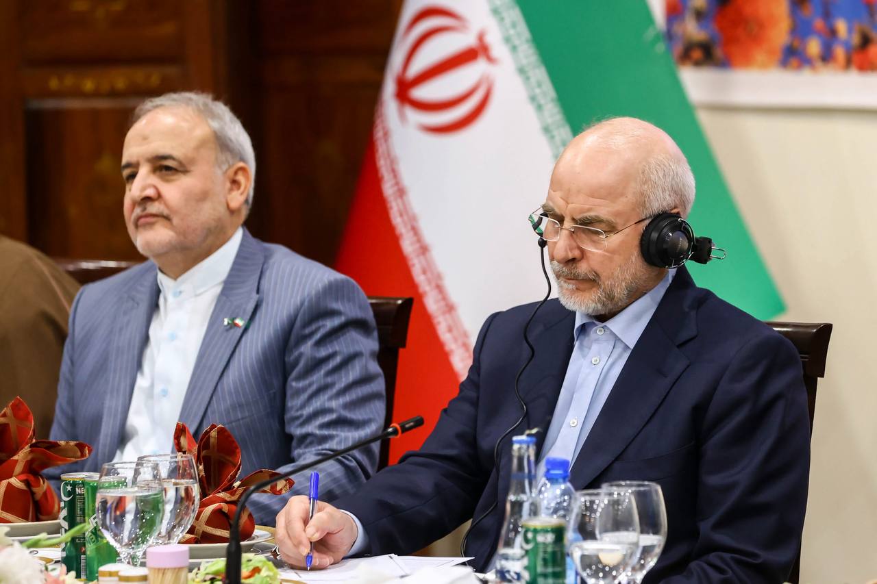 نشست صمیمی قالیباف