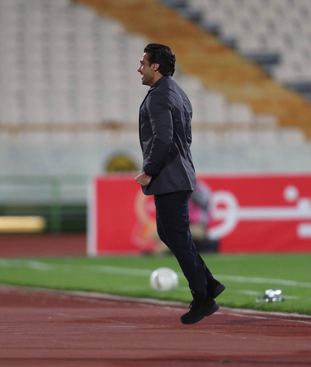 خوشحالی گل فرهاد مجیدی 