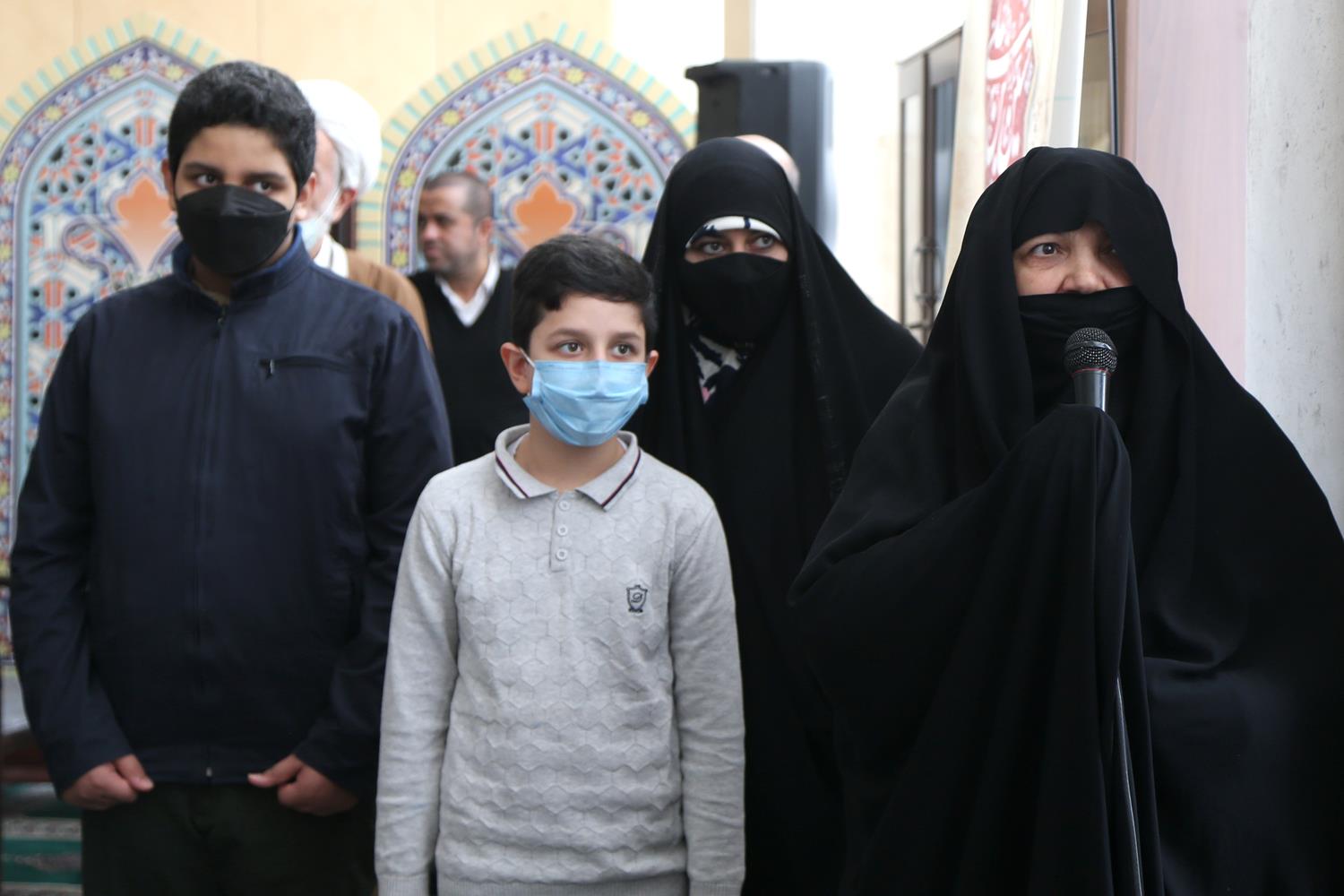 تقدیر از خانواده شهید محمدی شهید امر به معروف با حضور قالیباف