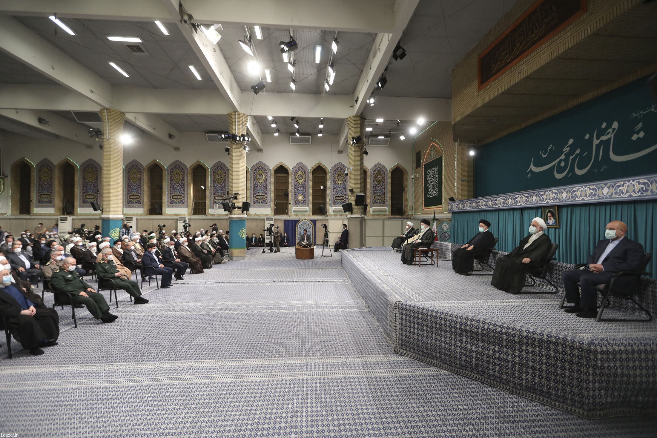 دیدار مسئولان و میهمانان کنفرانس وحدت اسلامى‌ با رهبرانقلاب
