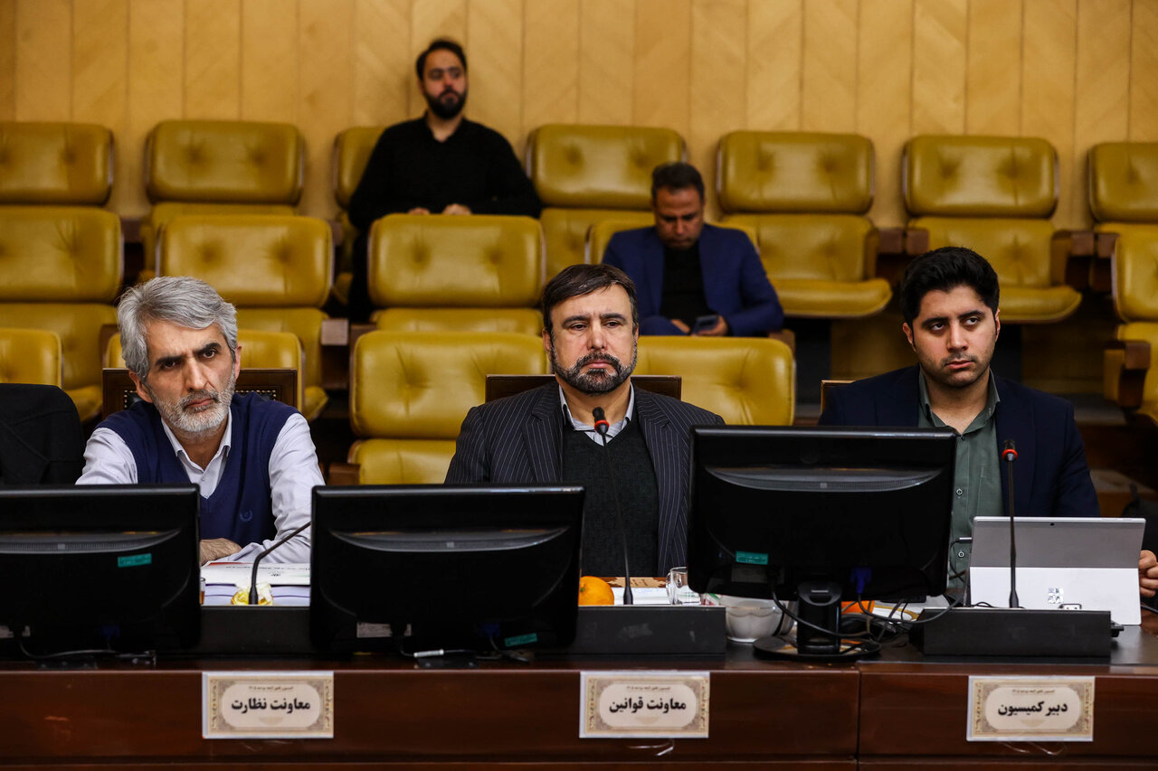 نشست اعضای کمیسیون تلفیق با رئیس مجلس