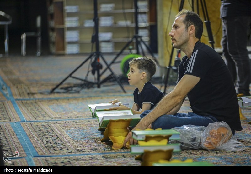 مراسم احیای شب عاشورا در مسجد جمکران