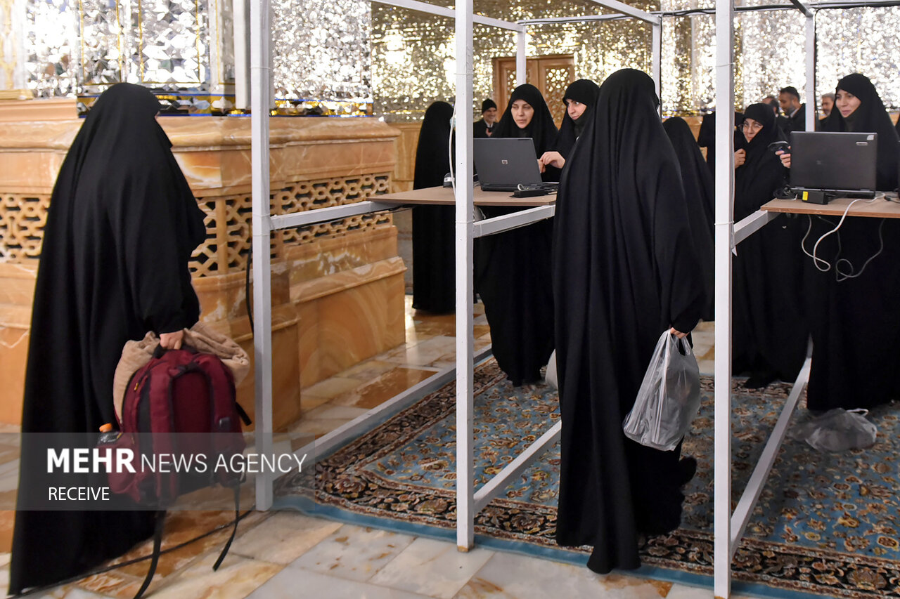 اعتکاف در حرم مطهر امام رضا(ع)