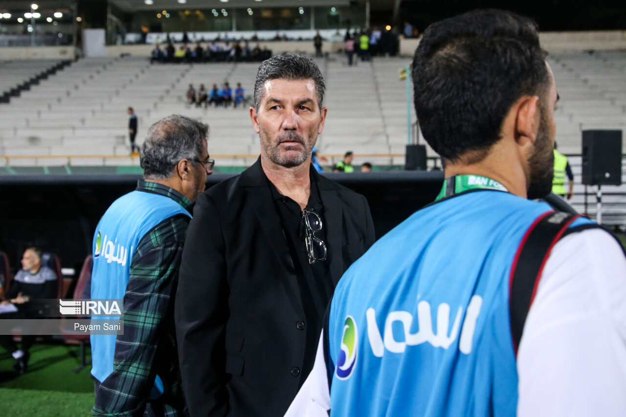 لیگ برتر فوتبال- پرسپولیس و گل گهر