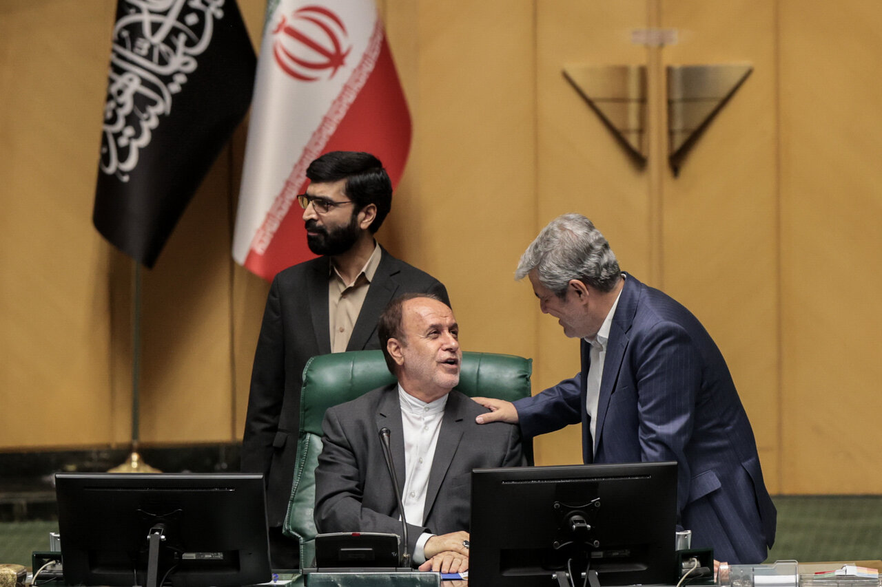 صحن علنی 25 تیرماه مجلس