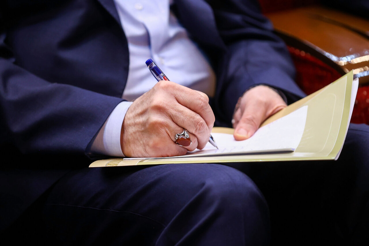 مراسم بزرگداشت روز دانشجو  با حضور قالیباف