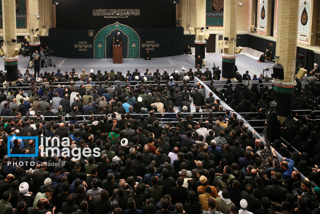 نخستین شب عزاداری ایام فاطمیه با حضور رهبر انقلاب