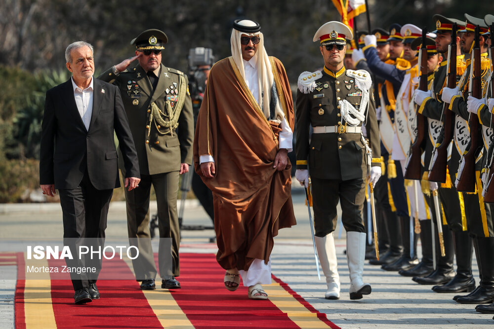 استقبال رسمی از امیر قطر