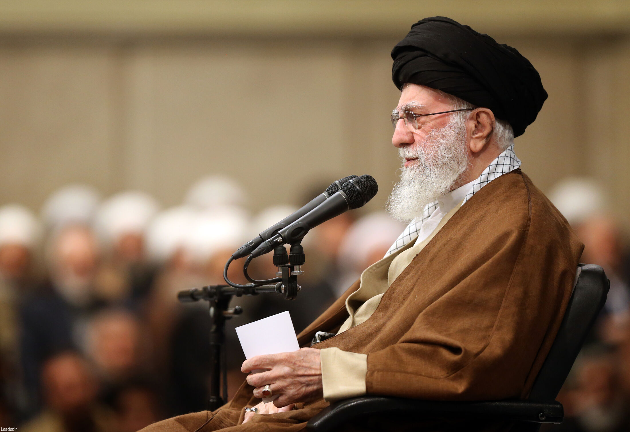 دیدار مردم با رهبر انقلاب