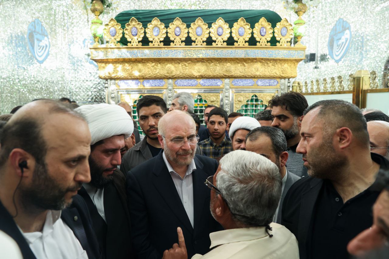 حضور قالیباف در گلزار شهدای طبس