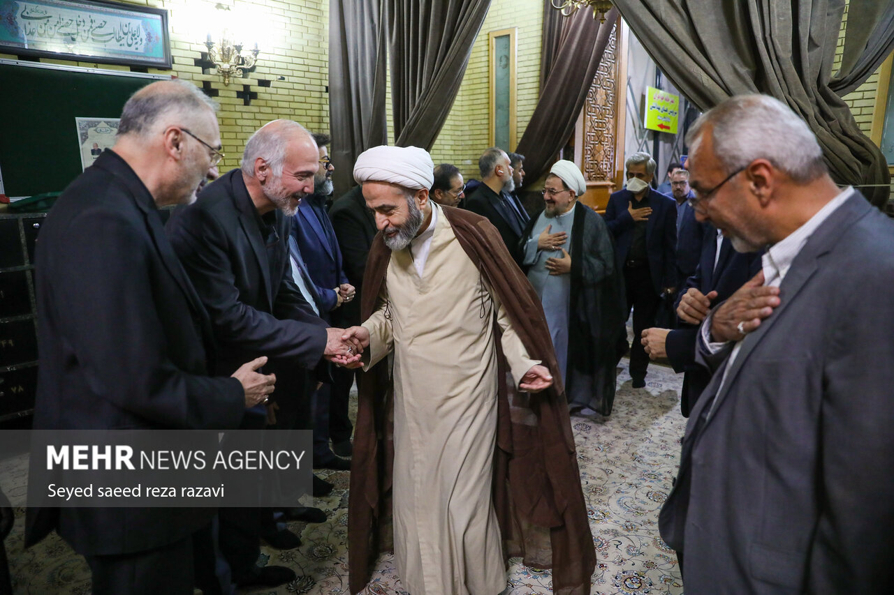 مجلس ترحیم همسر آیت الله سیستانی در تهران