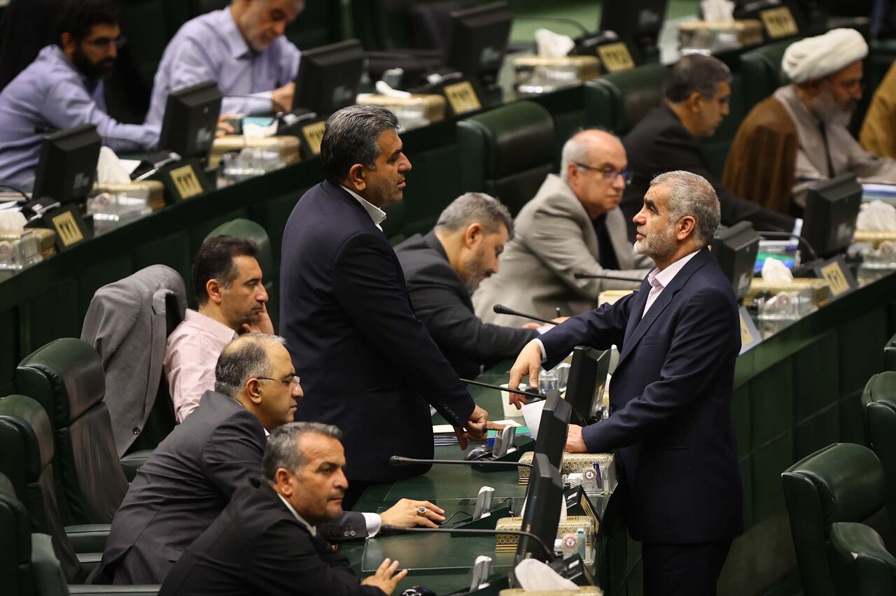 صحن علنی یکشنبه ۴ شهریورماه مجلس