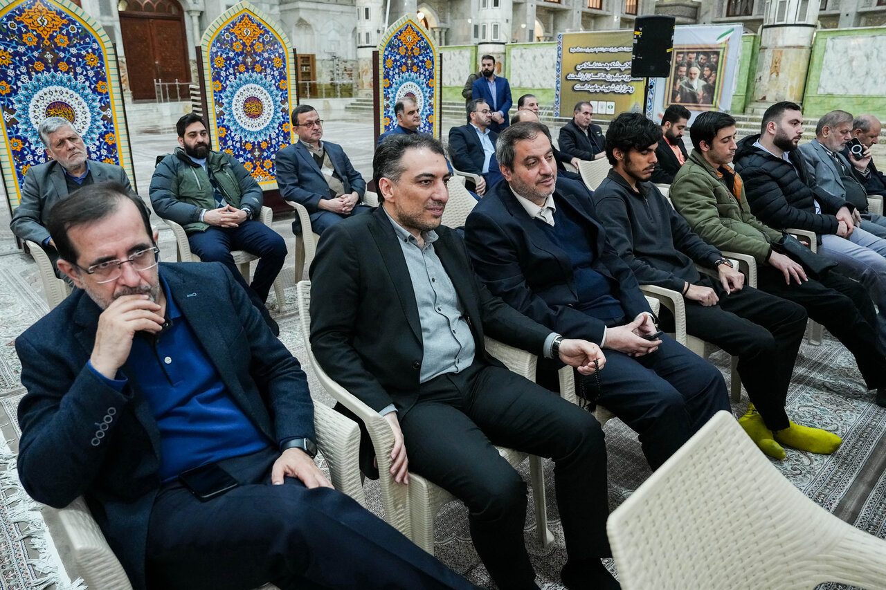 تجدید میثاق رئیس مجلس و نمایندگان با آرمان‌های امام(ره)