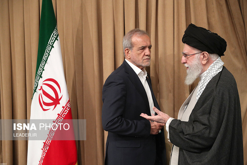 دیدار رئیس‌جمهور و اعضای هیئت دولت با رهبر انقلاب