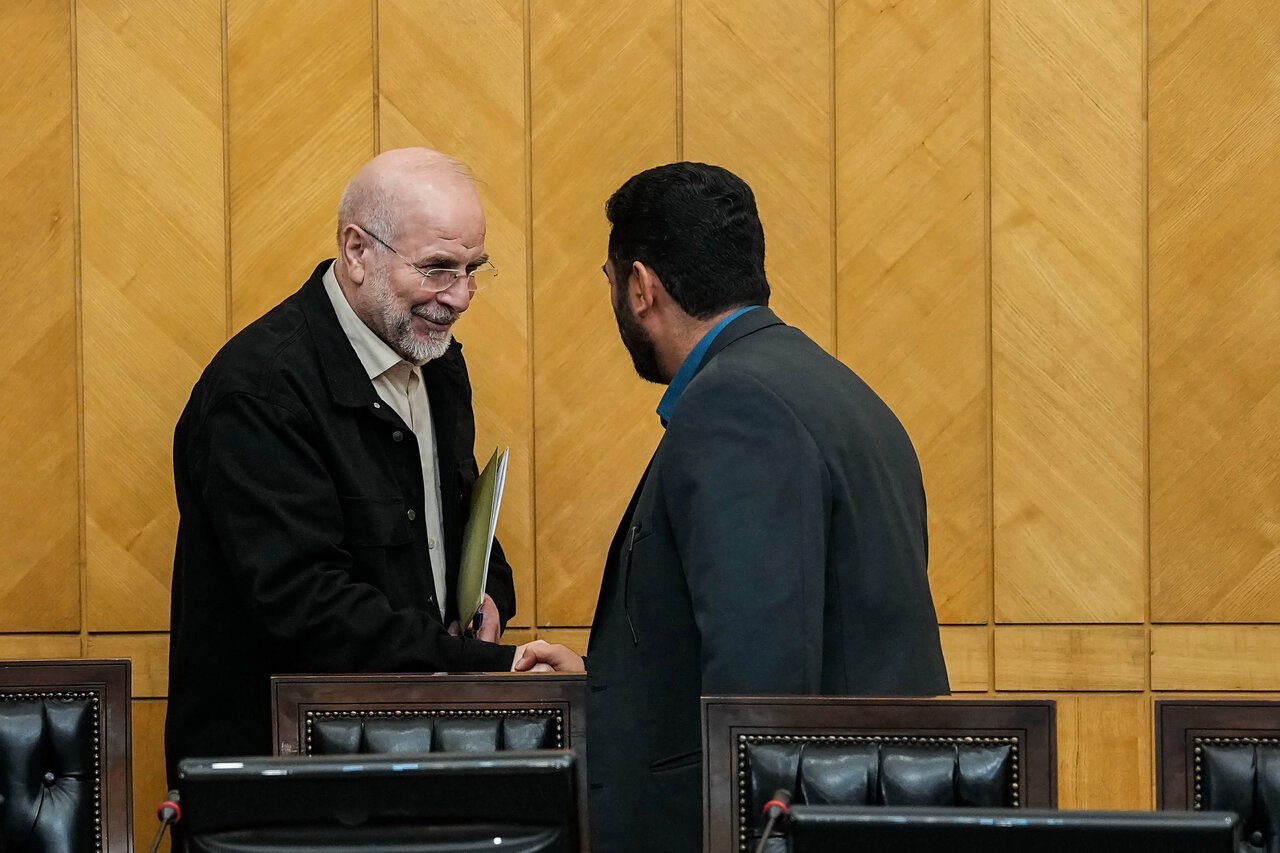 جلسه کمیسیون تلفیق لایحه بودجه ۱۴۰۵ با حضور قالیباف