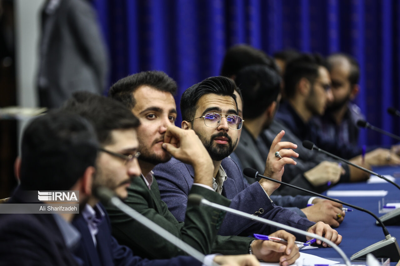 نشست فعالان دانشجویی با رئیس جمهور
