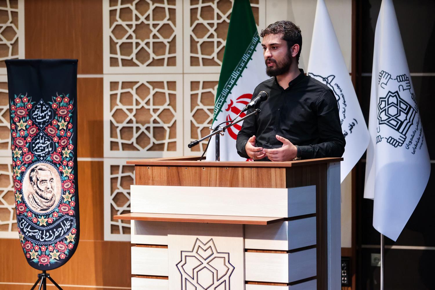 نشست قالیباف با جمعی از اعضای دفتر تحکیم وحدت