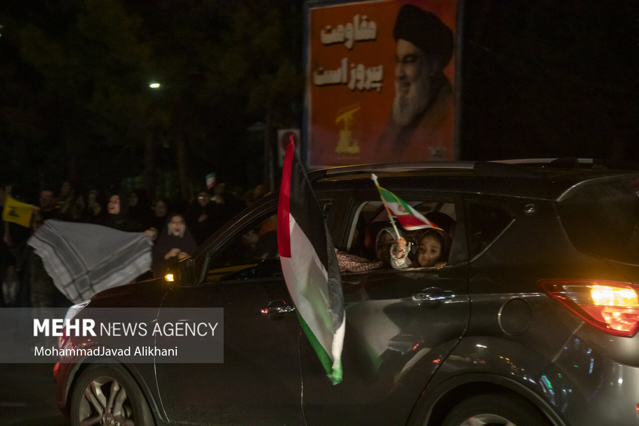 شادی مردم پس از حملات موشکی سپاه