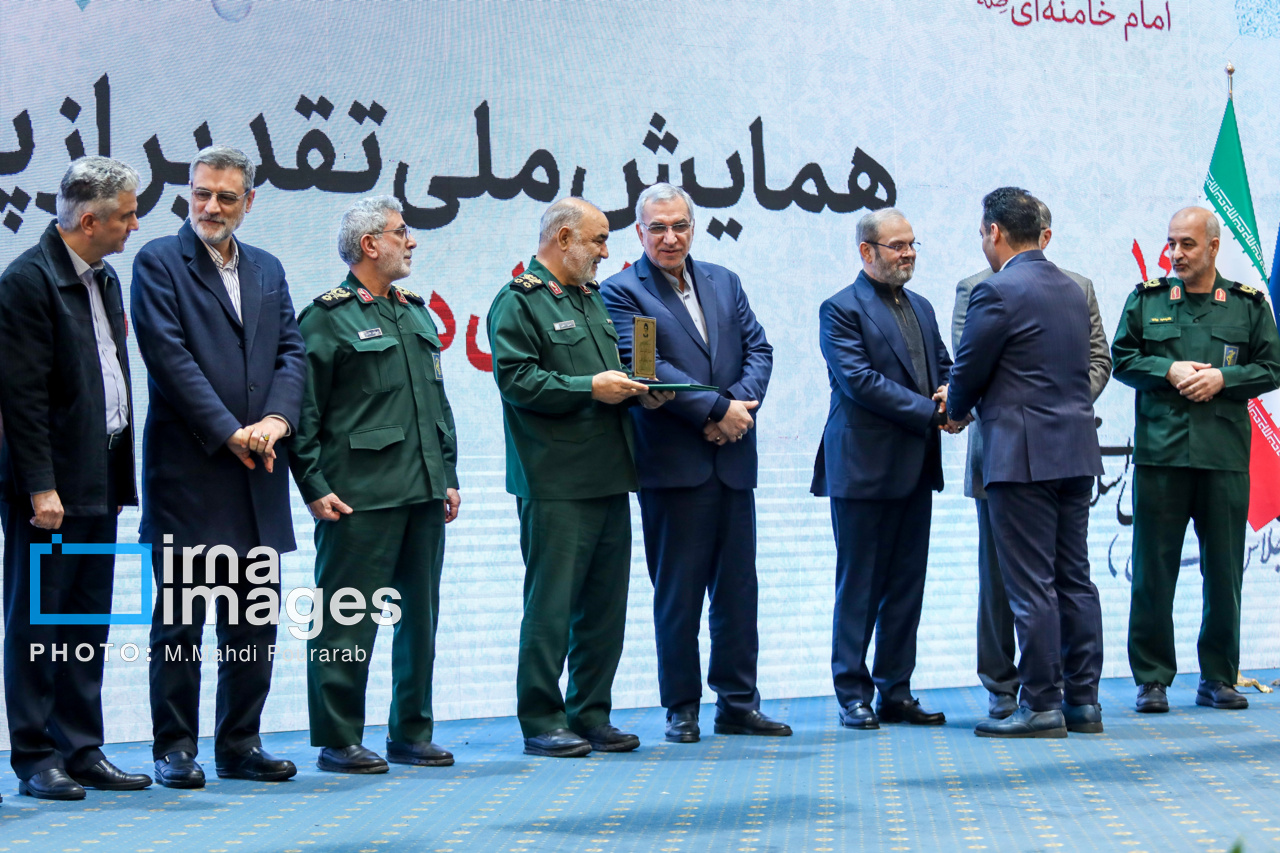 تجلیل از امدادرسان‌های حادثه تروریستی پیجرهای لبنان