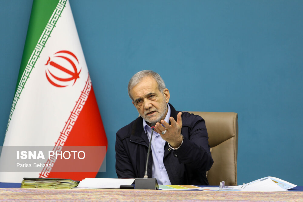 جلسه شورای عالی انقلاب فرهنگی