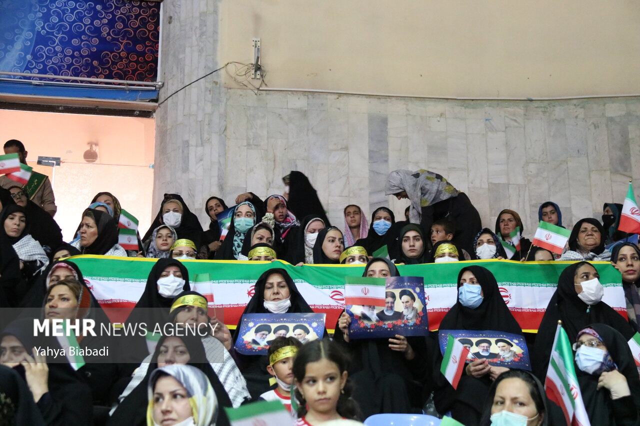 دیدار رئیس جمهور با اقشار مختلف مردم کرمانشاه