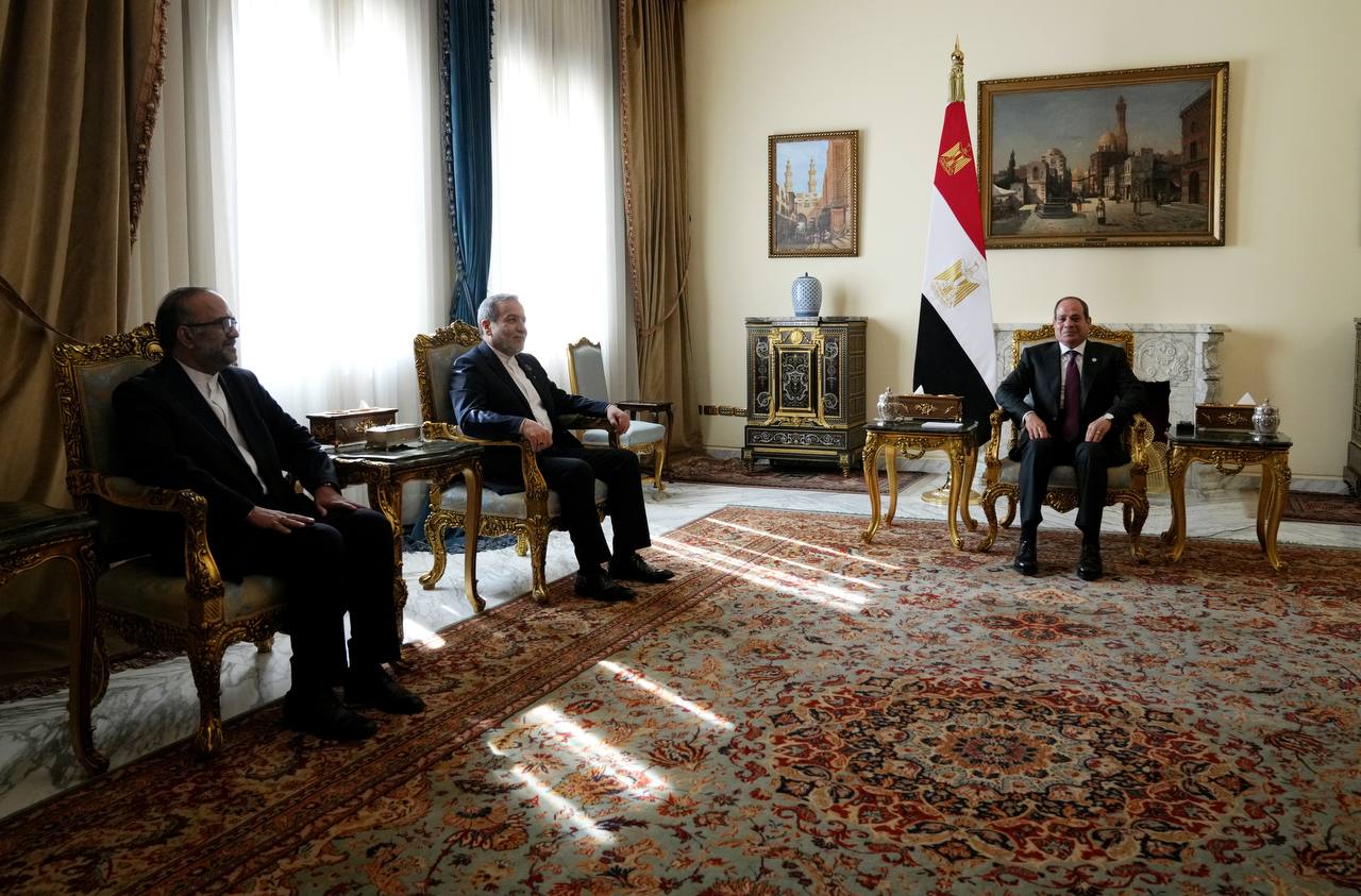 دیدار عراقچی با عبدالفتاح سیسی