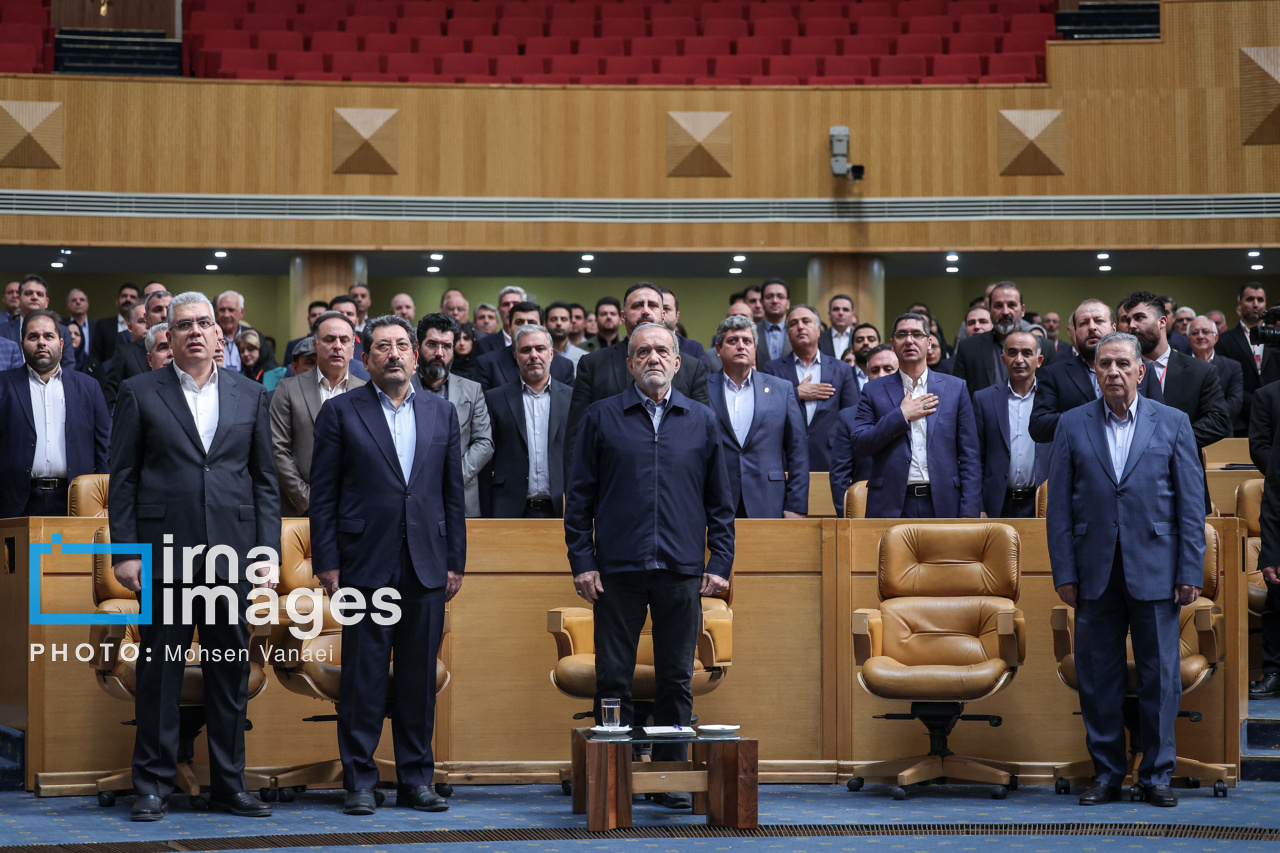 همایش «روز ملی صادرات» با حضور پزشکیان