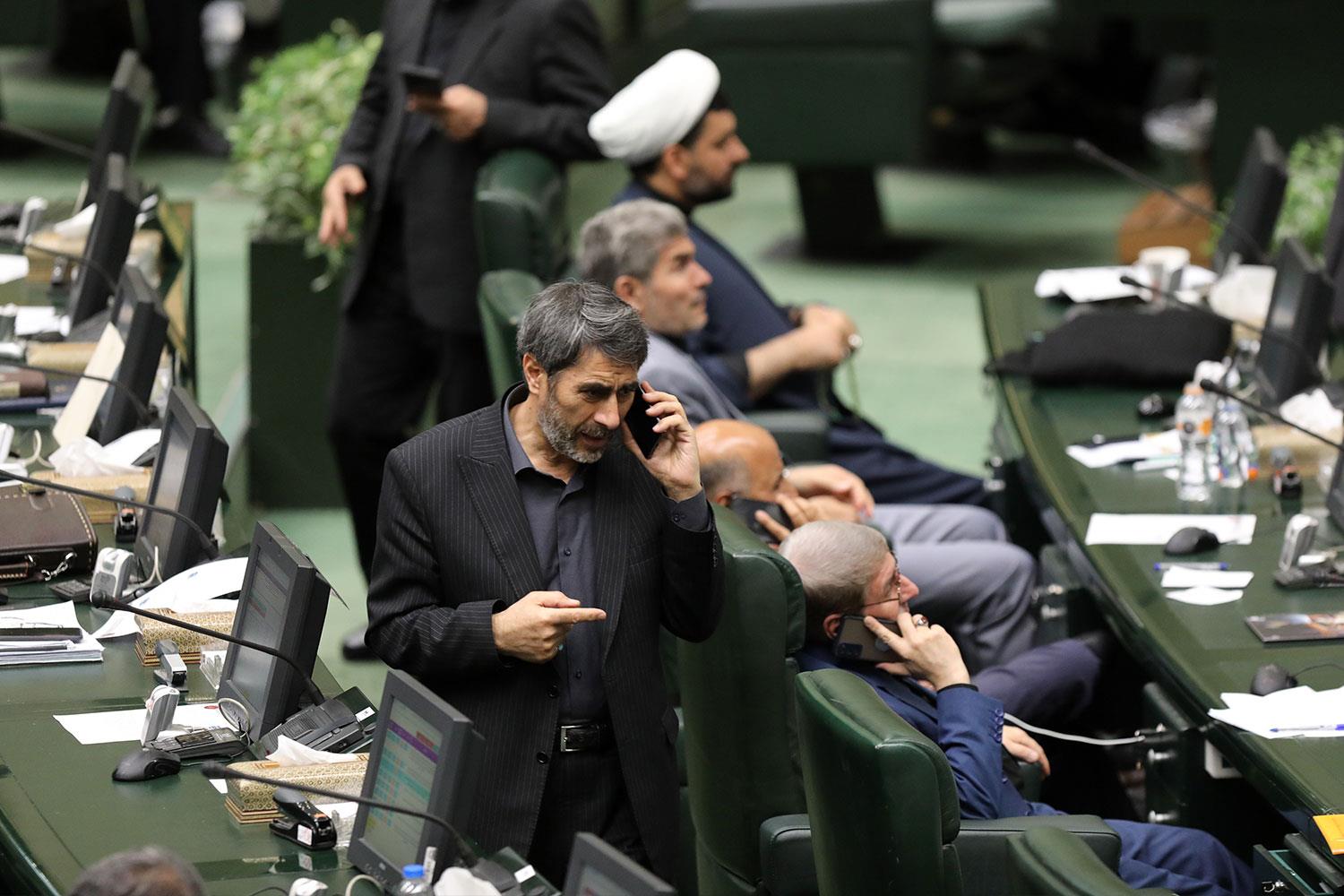 نشست علنی یکم مردادماه مجلس